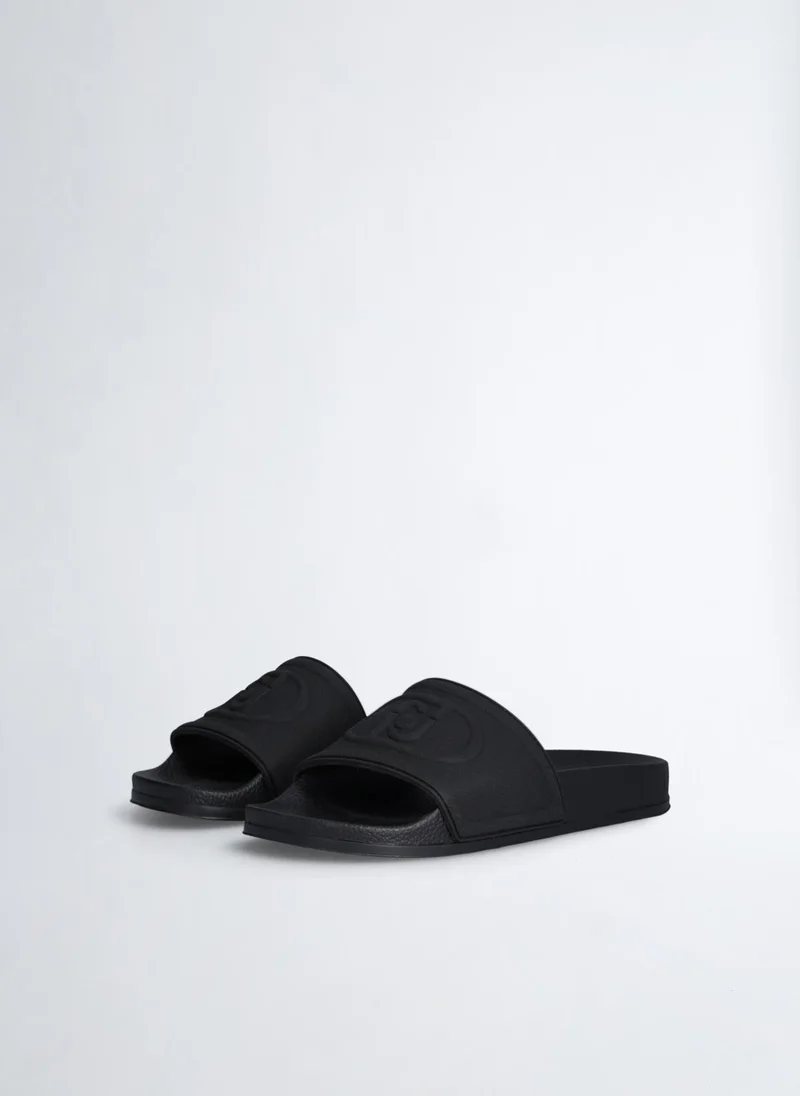 ليو جو صندل أسود مزين بشعار الماركة كبير