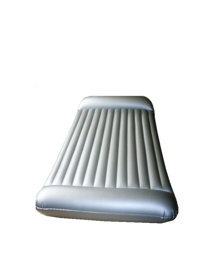 High quality air mattress comes in a large size that is foldable and inflatable.