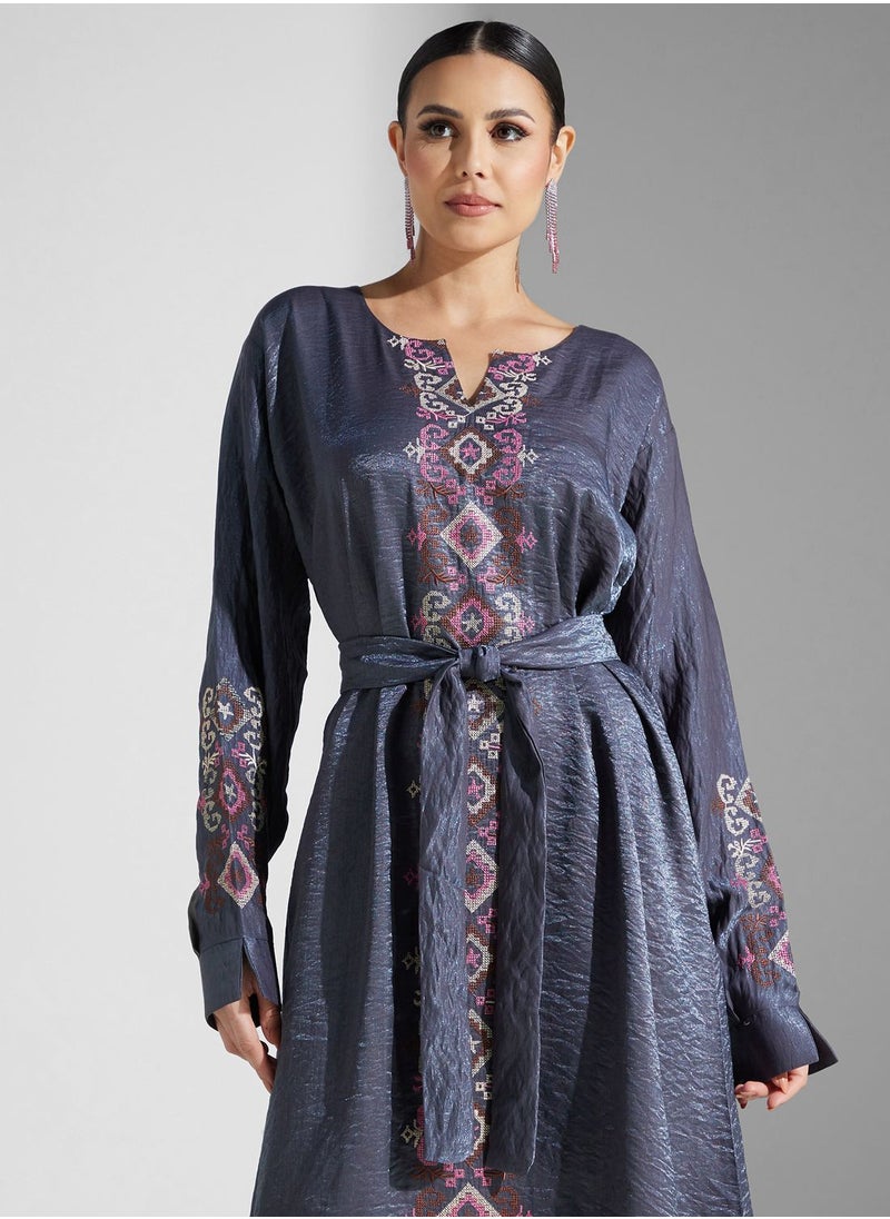 hayas closet - Embroidered Belted Jalabiya - Image 1