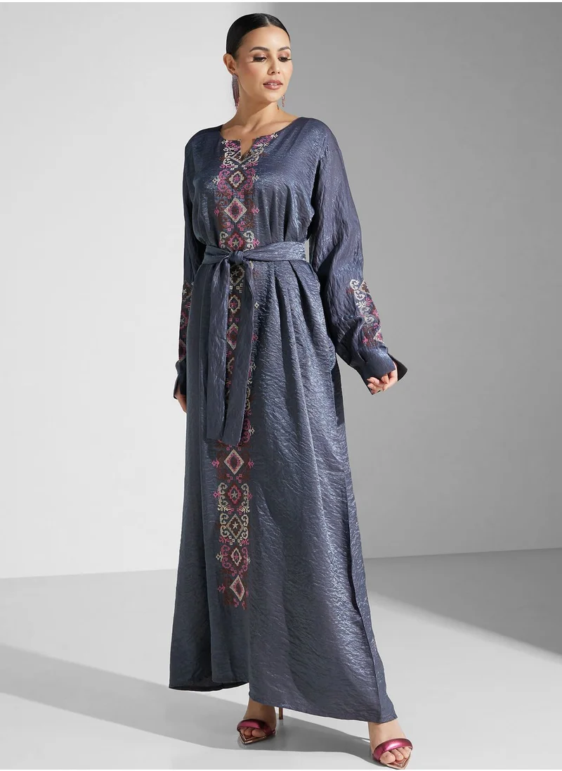 hayas closet Embroidered Belted Jalabiya