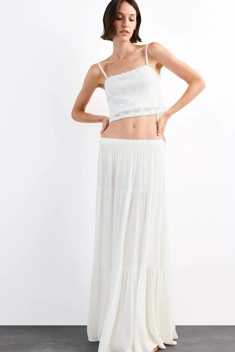ديفاكتو Slim Fit Lace Tank Top