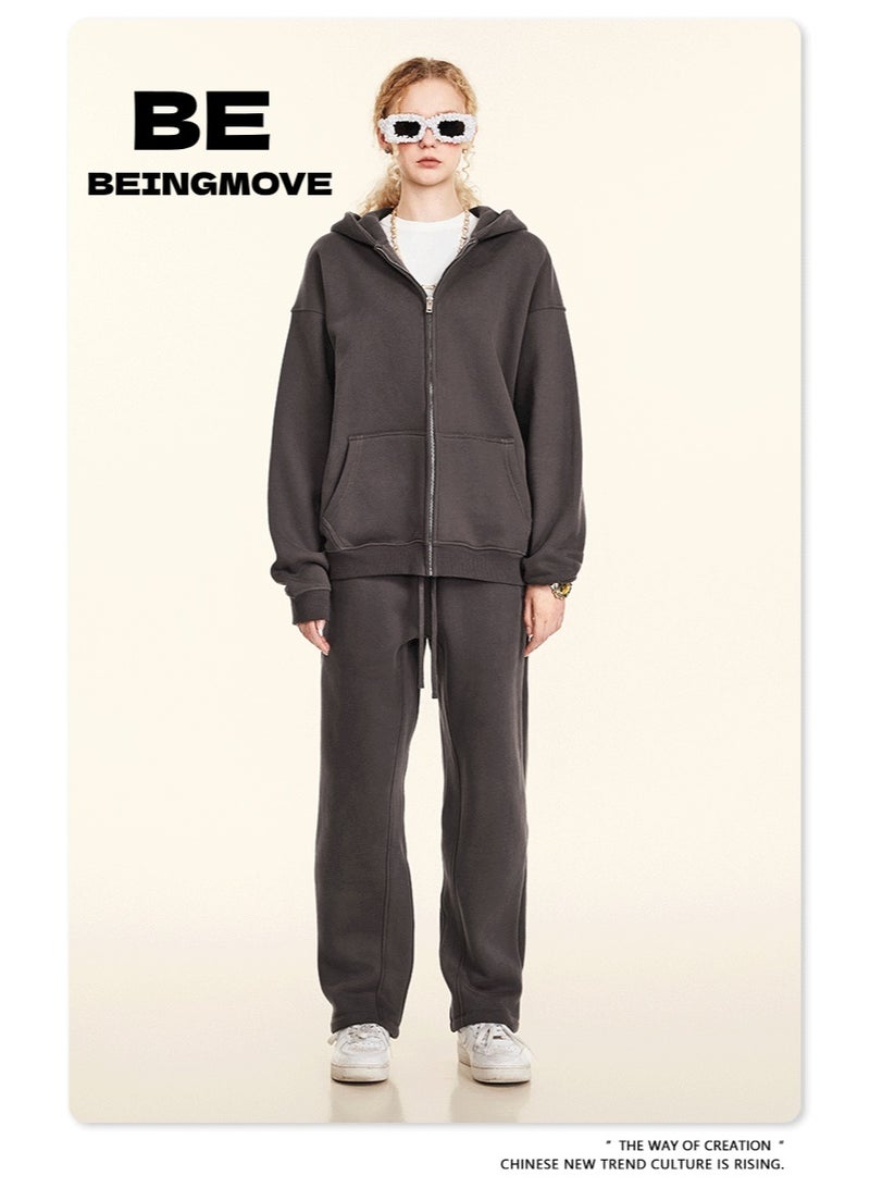 بى طقم من قطعتين: سويت شيرت بغطاء رأس بلون سادة مبطن بالصوف، وكارديجان فضفاض كاجوال، وبنطال رياضي (رمادي داكن) - Image 1