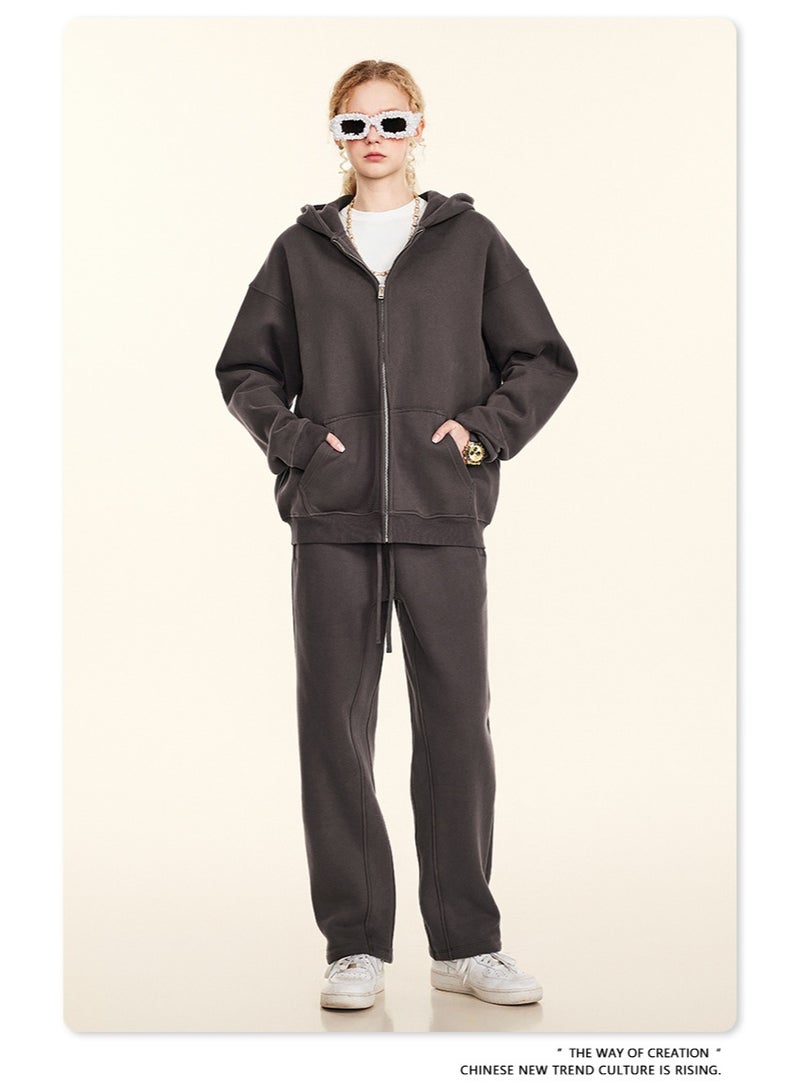 بى طقم من قطعتين: سويت شيرت بغطاء رأس بلون سادة مبطن بالصوف، وكارديجان فضفاض كاجوال، وبنطال رياضي (رمادي داكن) - Image 2