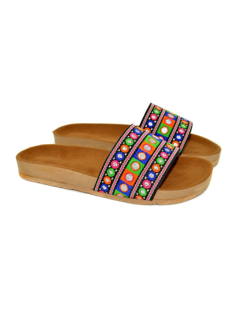 shoozy Fashionable Women Slippers  - Image 2