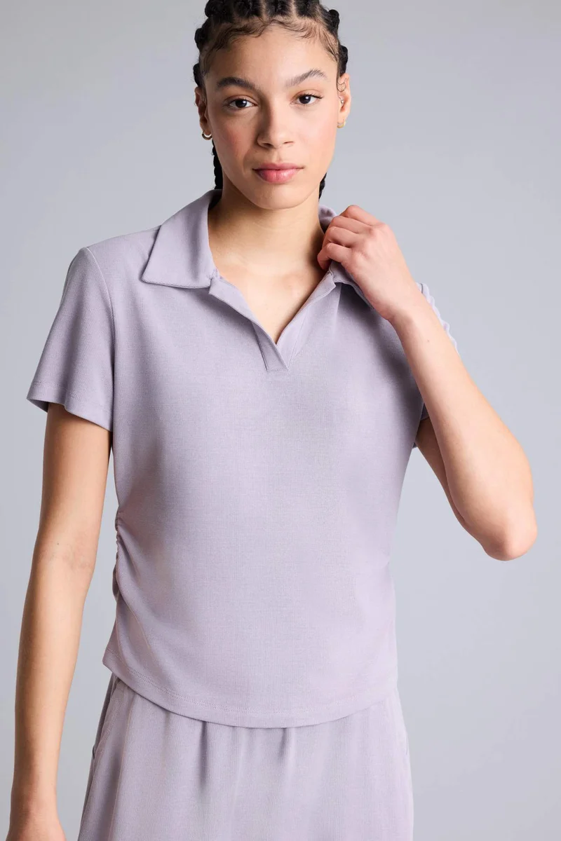 ديفاكتو Standard Fit Polo Collar Short Sleeve Polo T-Shirt