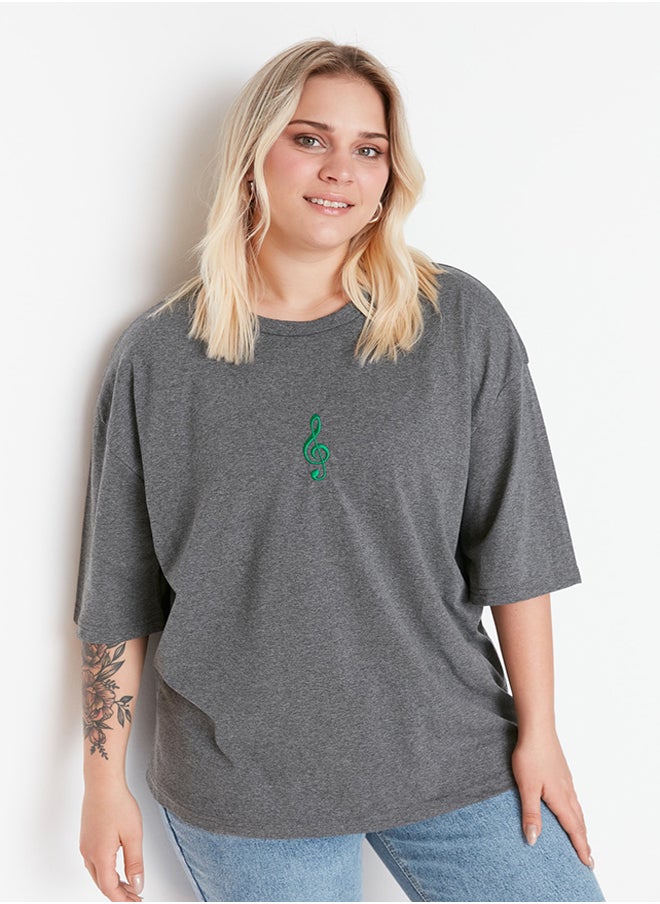 Plus Size T-Shirt Trendyol Curve - pzsku/ZE54F1950DD4F57973613Z/45/_/1730939793/72f96f41-74b6-460a-a552-06657859b4f5