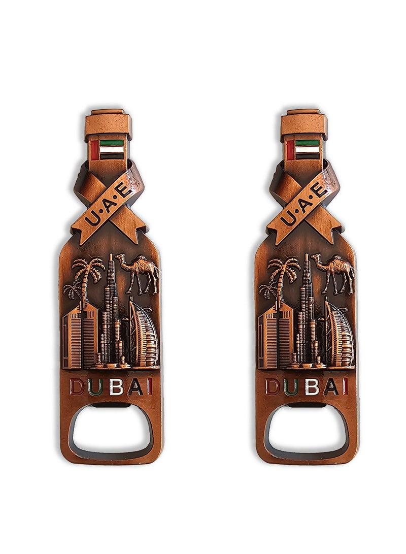 سوق الهدايا التذكارية قطعتان من فتاحات زجاجات مغناطيسية للثلاجة على شكل زجاجات، تتميزان بمعالم دبي الشهيرة - تذكار أنيق وعملي من دبي للمنزل أو كهدية، لون نحاسي - Image 1