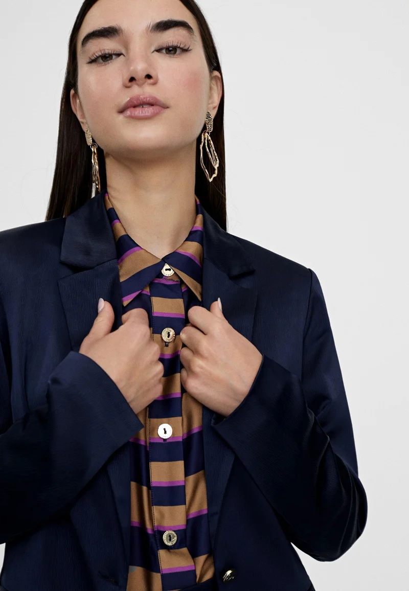 Lola Casademunt Animal print lining blazer