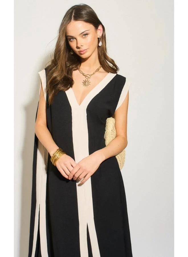 Hoxton Gal Black V‑Neck Sleeveless Oversized Maxi Dress