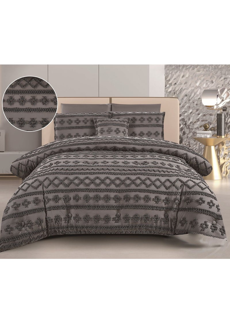 Red Rose Two-piece bridal bedspread with engraving design to add beauty and elegance to your room decor, 8 pieces, comforter size 260x240 cm  - Image 1