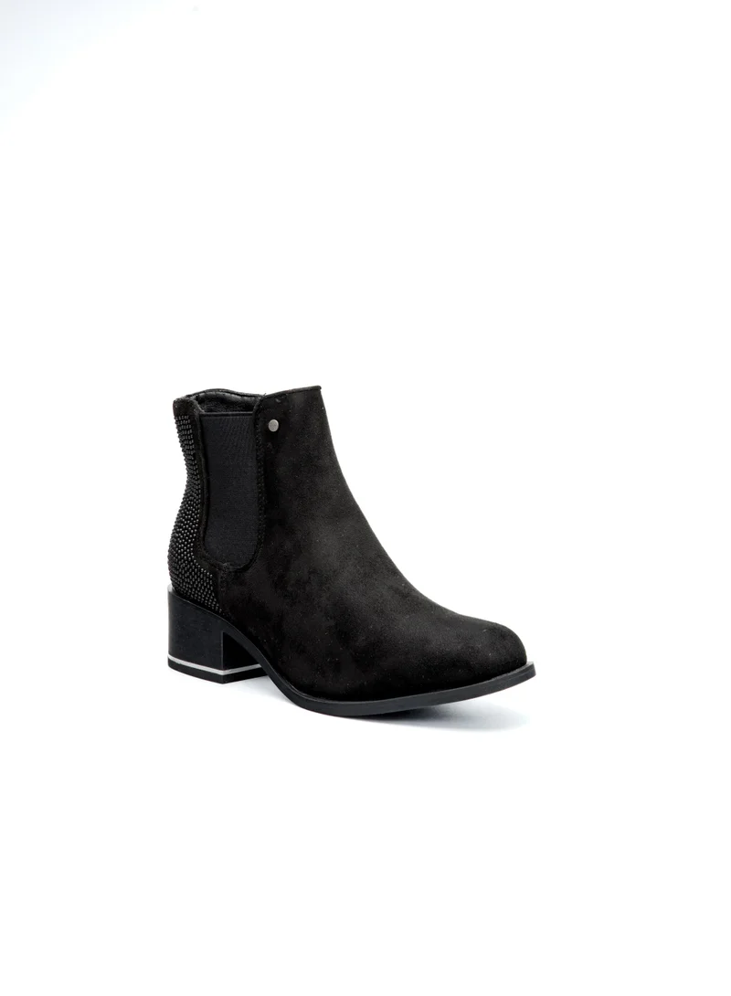 باتا حذاء بوت عملي كلاسيكي للاستخدام اليومي