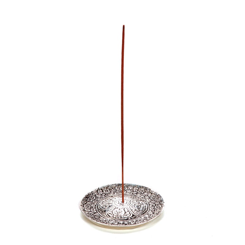 Hosley Round Aluminum Incense Sticks Burner Holder 4.50 Inch Diameter Tibetian Style Aluminum Incense Holder Ideal Gift for Aromatherapy Zen Spa Vastu Reiki Chakra Candle Garden Settings O6 - Image 4