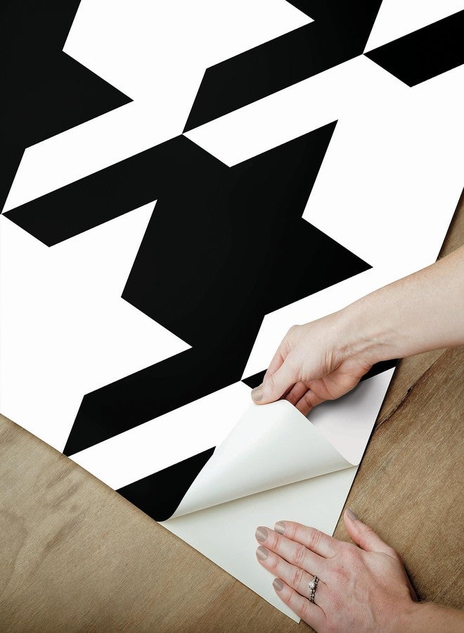 NuWallpaper x RuPaul RuPaul RuHoundstooth Black Peel and Stick Wallpaper, RPS6147 - Image 4