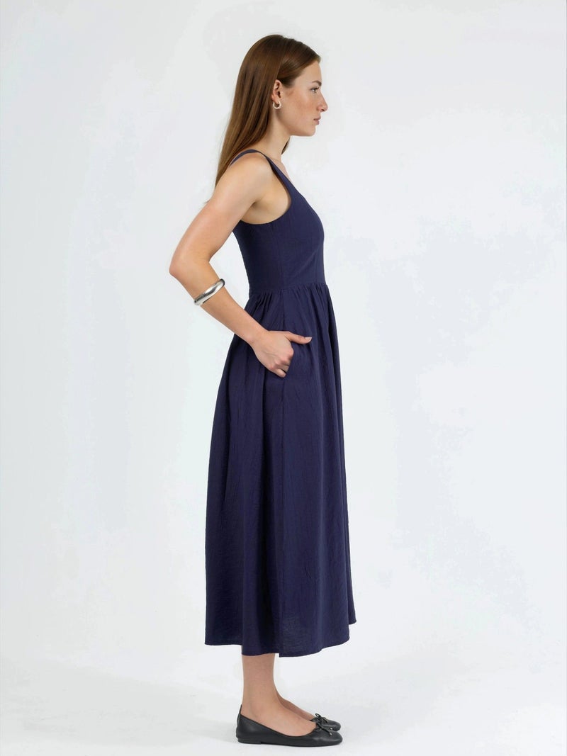 BUSEM Solid Midi Dress with Square Collar - Image 3