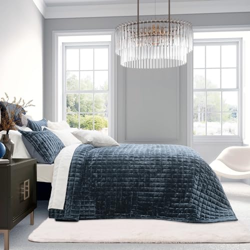RECYCO Luxury Velvet Quilt Set, California King 118'' x 106'' Oversized Bedspread, Ultra Soft Velvet Comforter, Lightweight Box Stitch Bedding Sets for All Season, with 2 Shams, Stormy Blue - Image 3