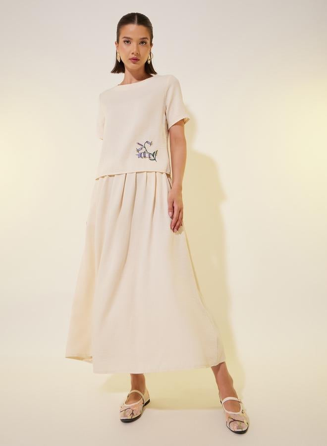 تايك تو طقم بلوزة وتنورة بياقة مستديرة وتطريز - Image 1