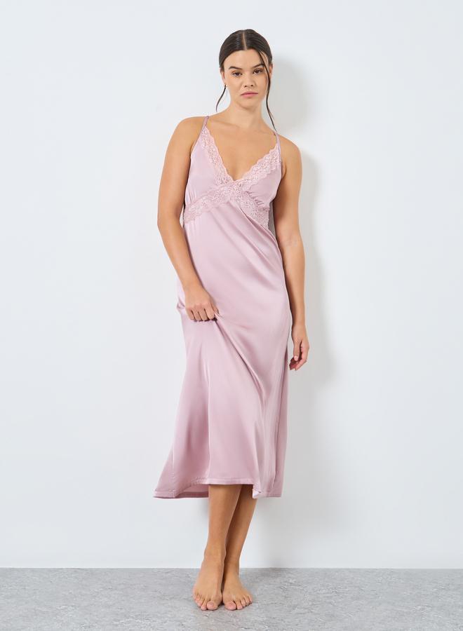 ستايلي فستان ستان بحواف دانتيل وردي - Image 1