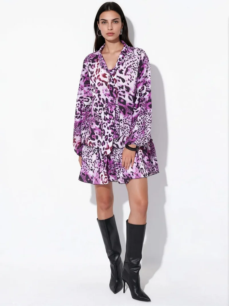 جينيفر Leopard Print Belted Mini Dress