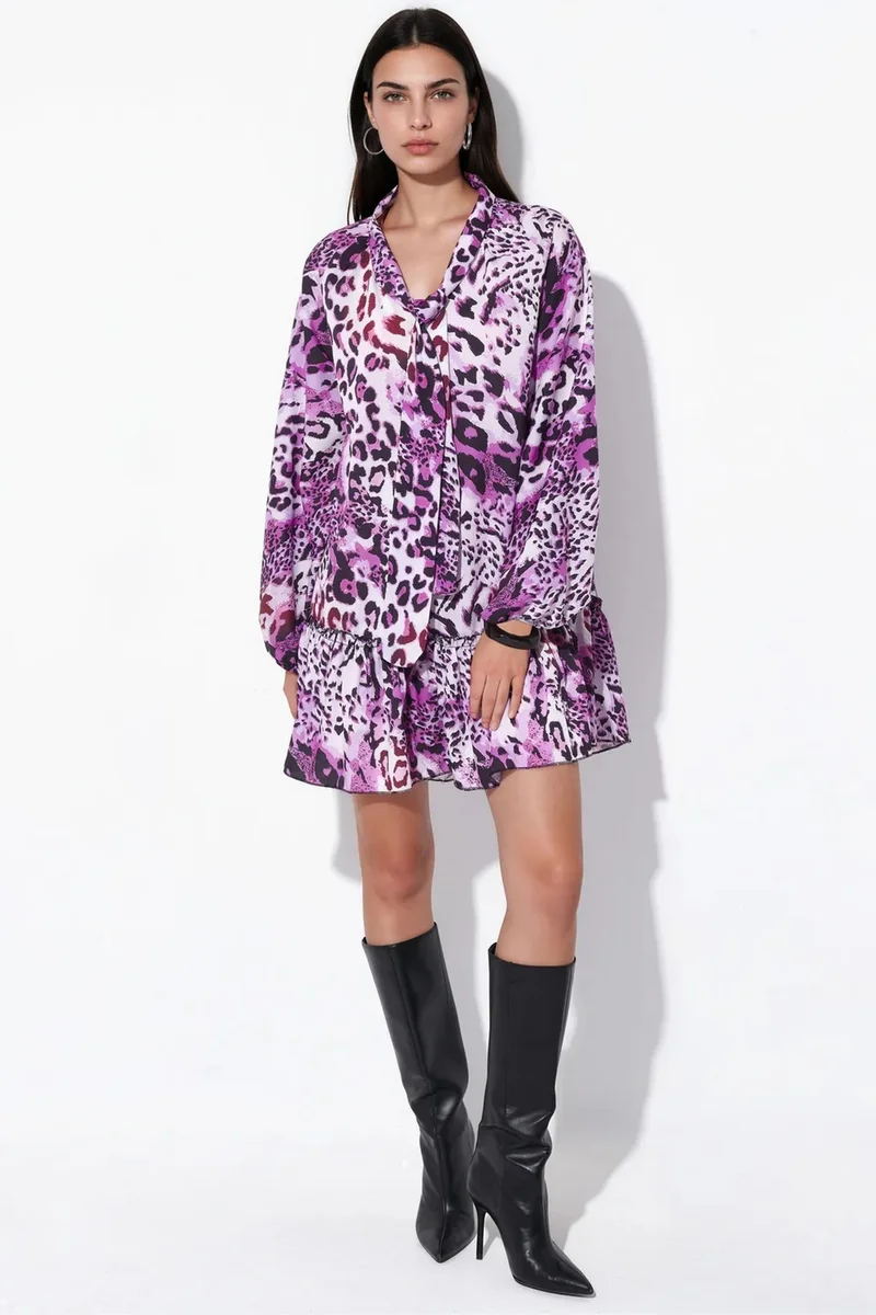 جينيفر Leopard Print Belted Mini Dress