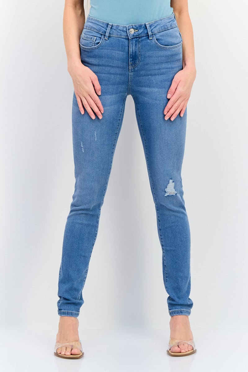 VERO MODA I Scenery by Vero Moda Women Skinny Fit Distressed Stretchable Jeans, Light Blue - Image 1