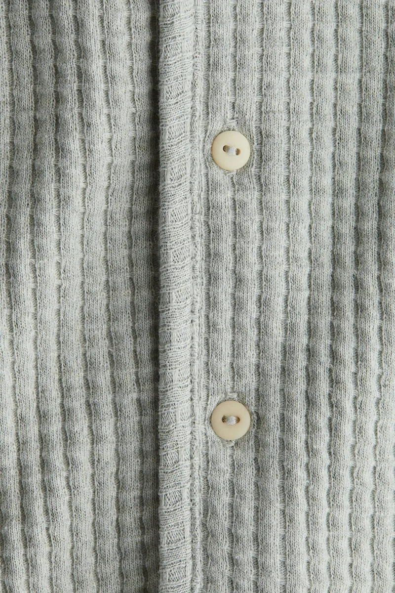 اتش اند ام كارديغان قطني بنمط الوافل