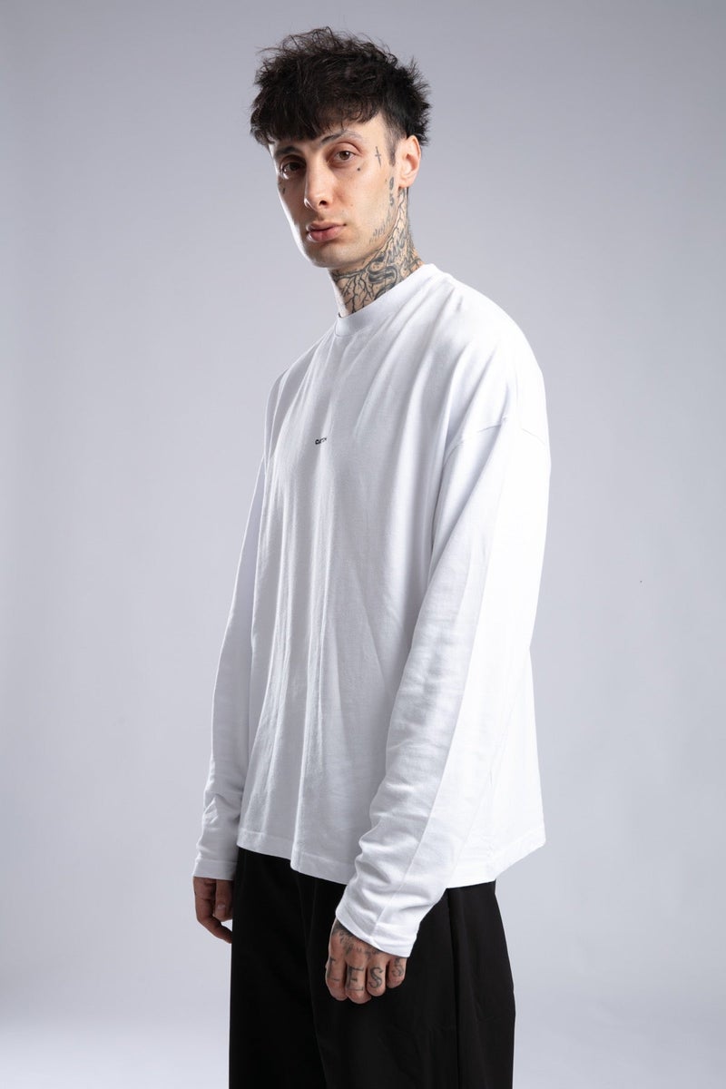 كاتش سويت شيرت ضيق بطبعة شعار بسيطة - Image 3