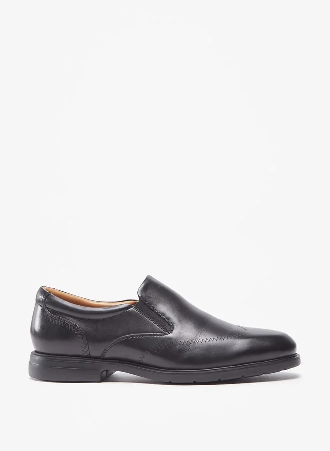 لو كونفورت Men Solid Slip On Loafers