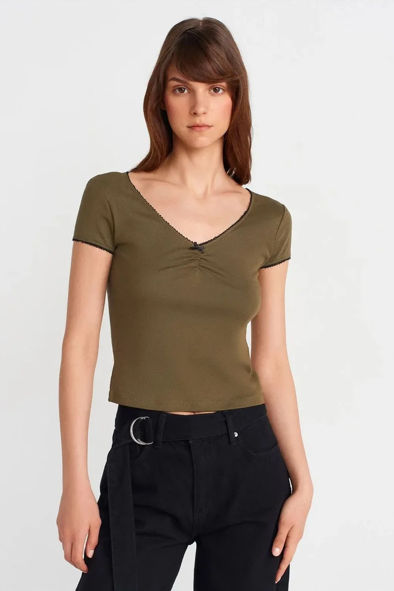 ديلفين DILVIN Women's Cotton Crop Blouse With Frill Trim