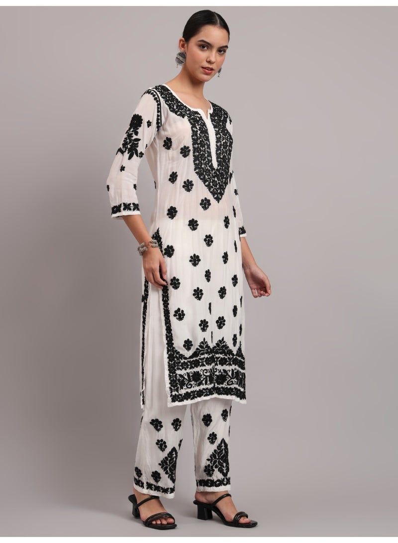 الايا طقم كورتا نسائي مطرز يدويًا من الموسلين شيكانكاري - Image 2