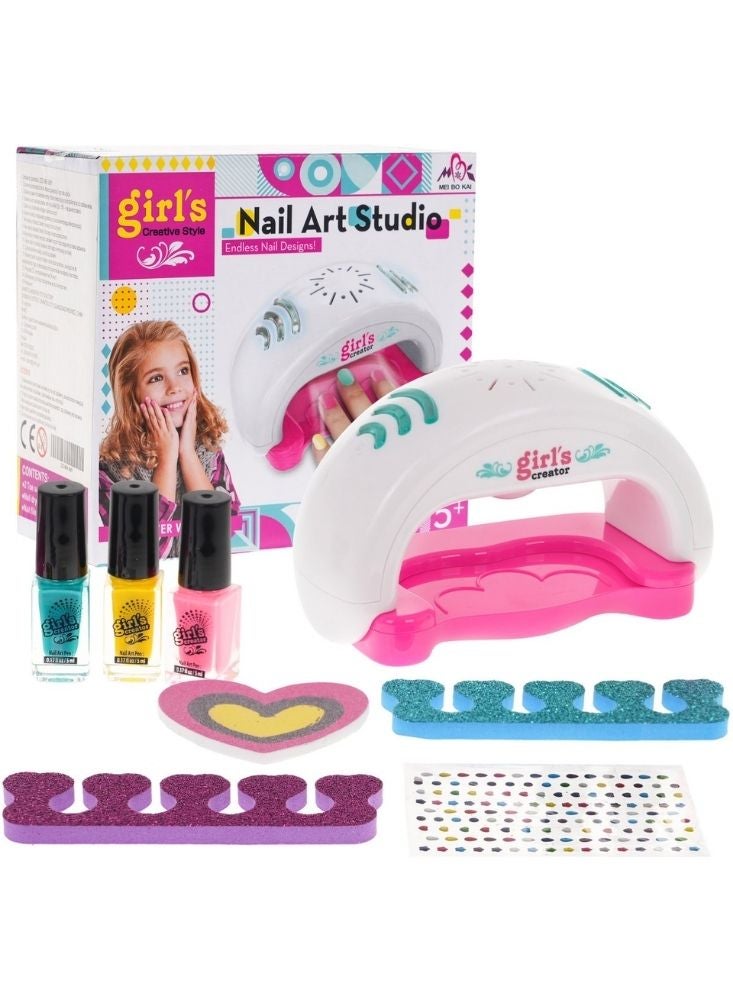 بريميم مجموعة ألعاب استوديو فن تزيين الأظافر للبنات – مجموعة كاملة لتصميم أظافر الأطفال مع مجفف أظافر بإضاءة، وطلاء أظافر قابل للتقشير، وأدوات وإكسسوارات تزيينية، متعة آمنة وخالية من الفوضى للأعمار من خمس سنوات فما فوق - Image 5