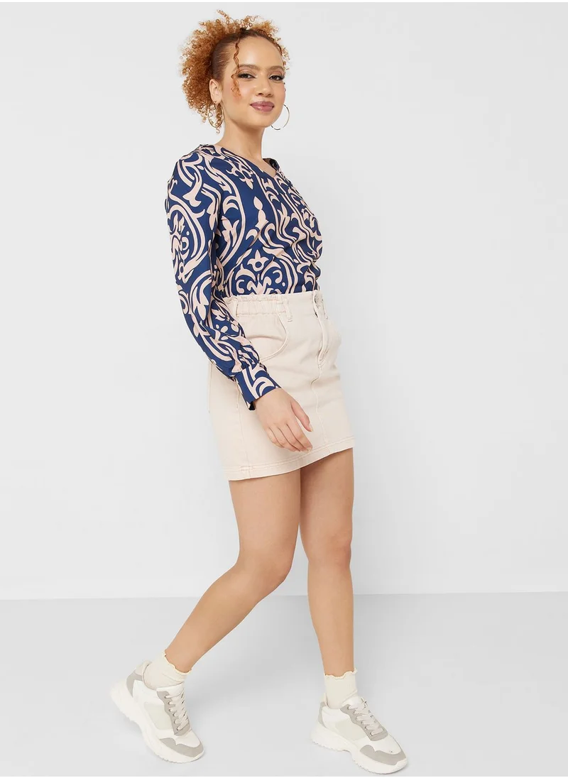 Ginger Urban Minx V-Neck Printed Top