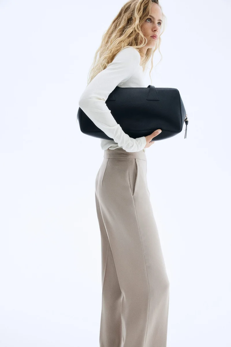 اتش اند ام بنطلون بقصّة مستقيمة مع كسرات