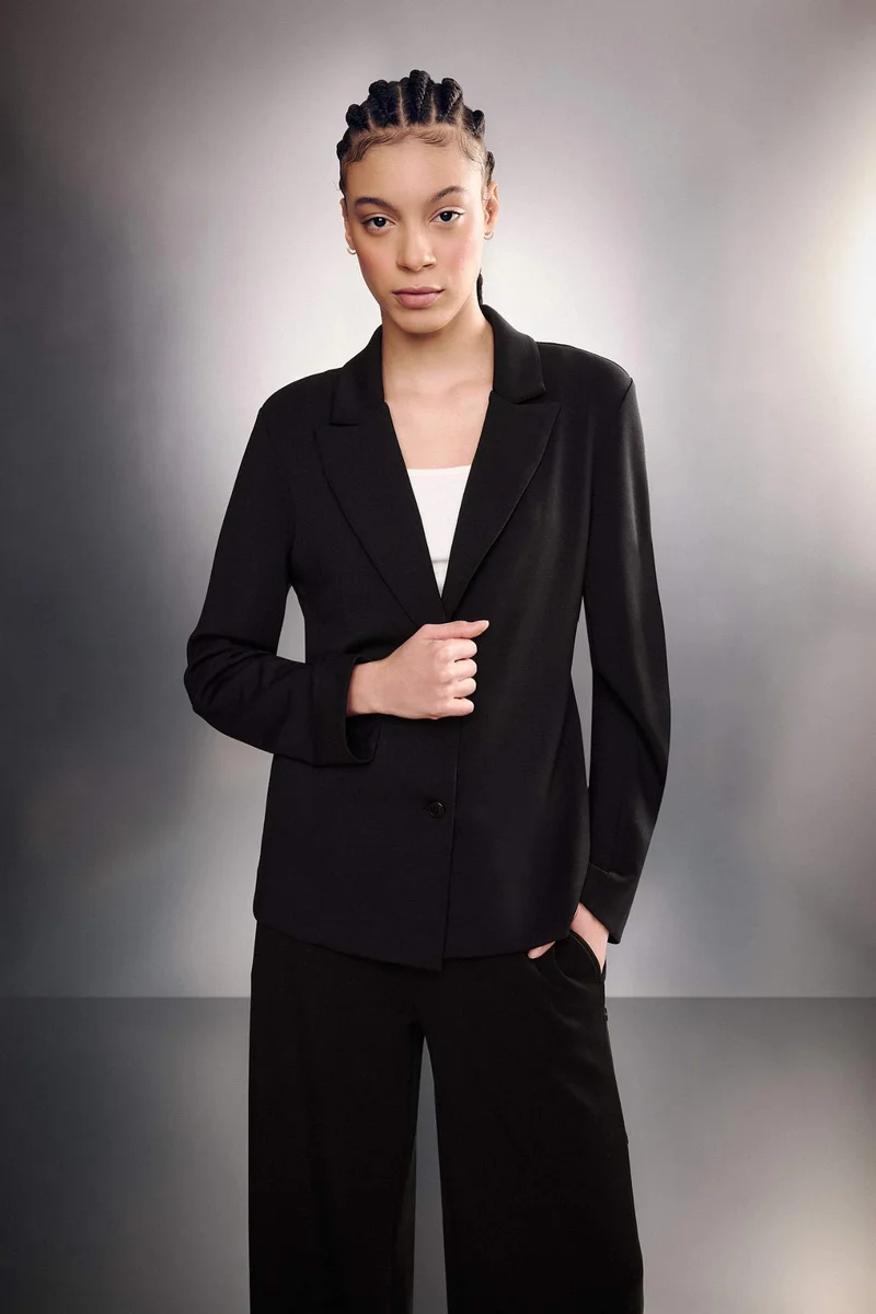 ديفاكتو Standard Fit Jacket Collar Blazer
