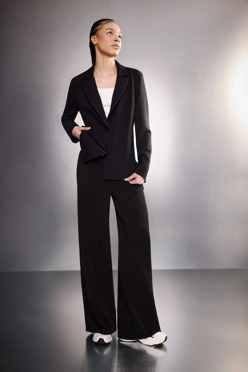 ديفاكتو Standard Fit Jacket Collar Blazer