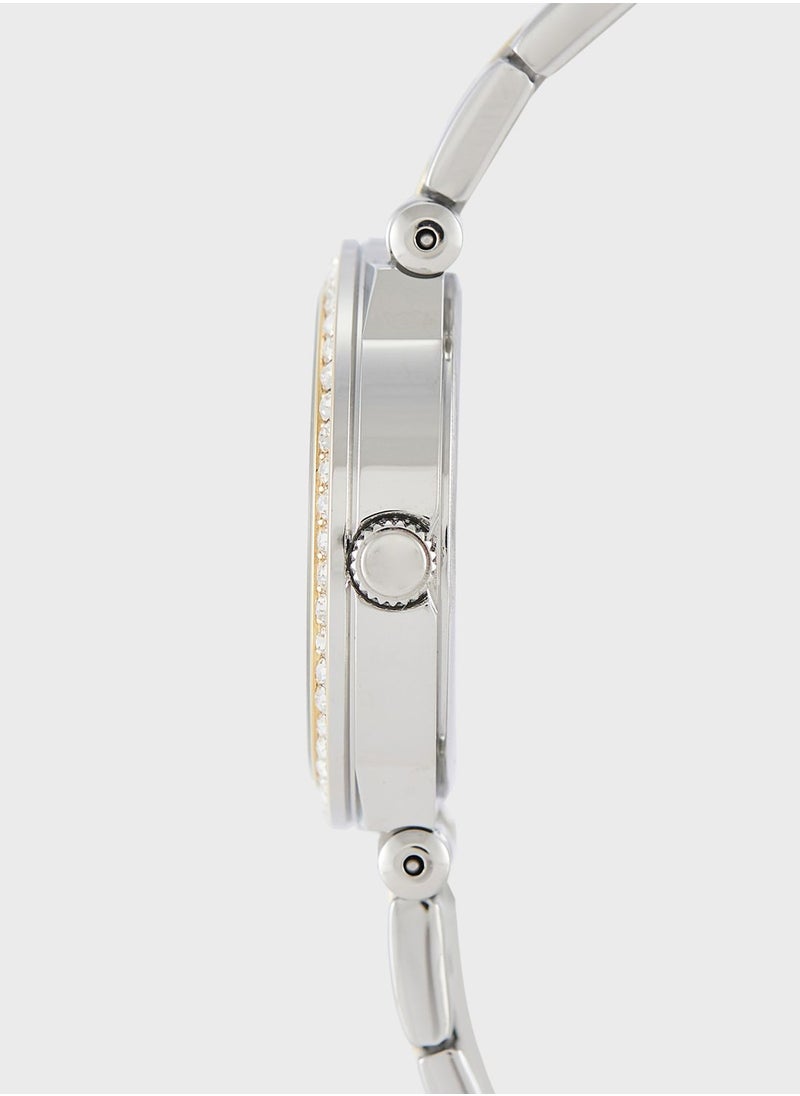 GUESS Fawn Steel Strap Analog Watch  - Image 3