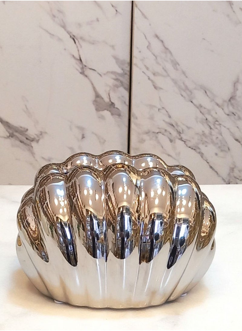 Generic Silver Seashell tissue box 