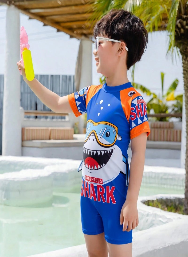 ملابس سباحه للاطفال طقم سباحه بتصميم سمكة قرش لطيف مصنوع من خامات مرنة ومريحة مناسب للصيف ، المسابح و  الشاطئ - Image 3