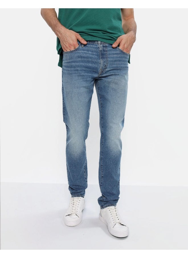 Mid Wash Skinny Fit Jeans - pzsku/ZE586404D37CC166AA96AZ/45/_/1739949538/e3788825-3b64-4f1d-ac02-7bff6b667a63