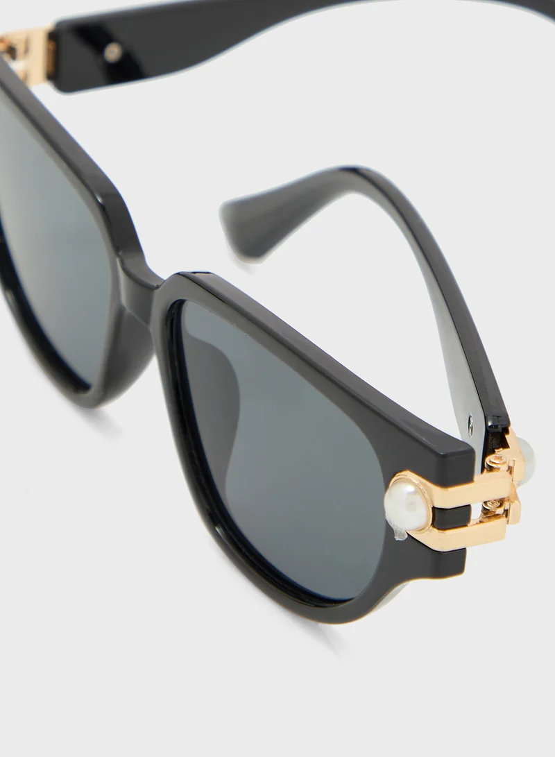 ELLA Pearl Arm Cat Eye Sunglasses