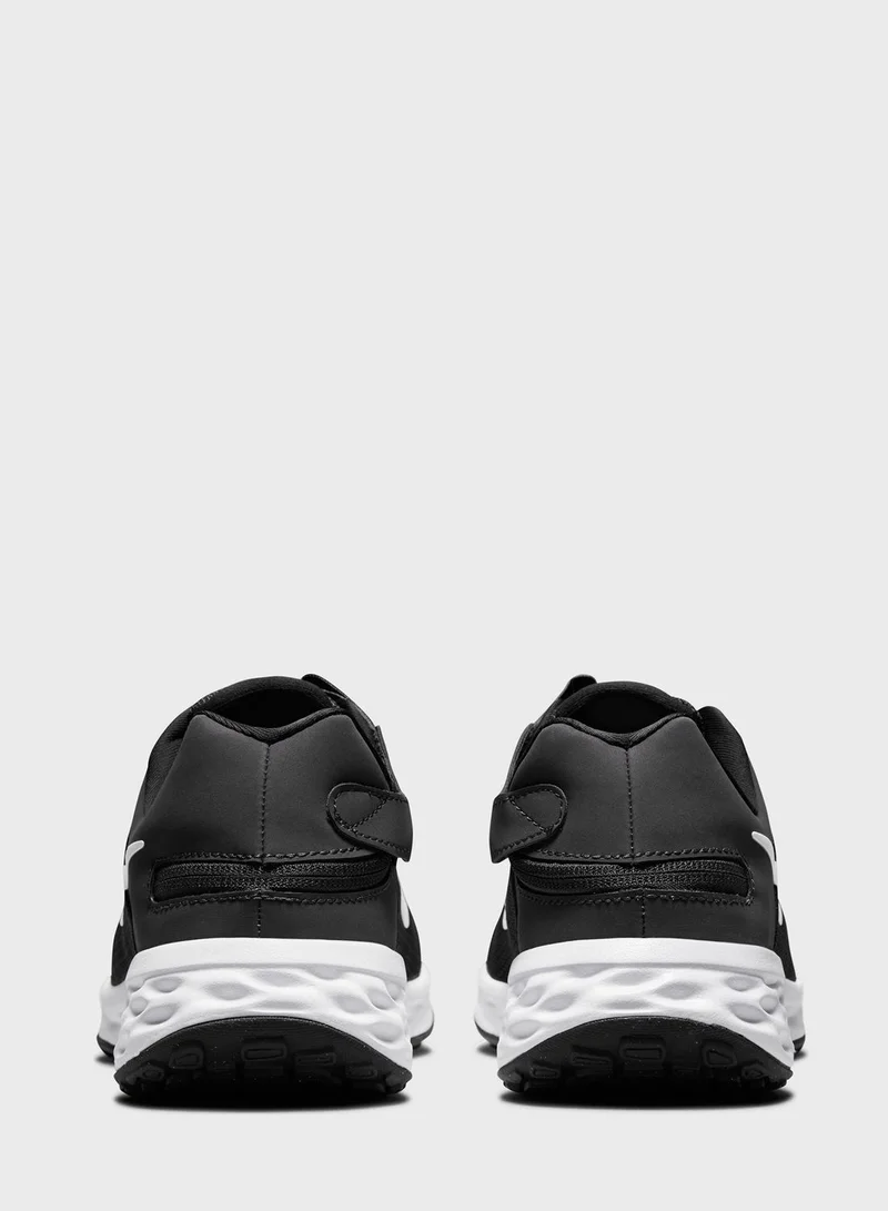 Nike Revolution 6 Flyease Nn