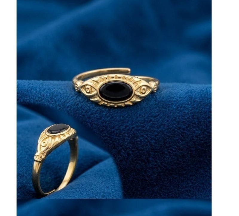 Women's stainless steel Ring, golden, distinctive in its design, elegant, of high quality - Image 2
