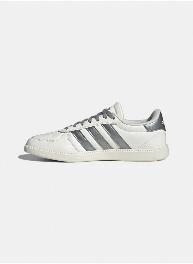 Adidas Breaknet Sleek Shoes  - Image 2