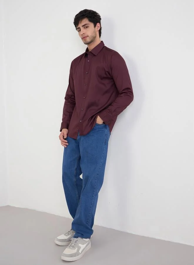 ستايلي قميص بياقة مفتوحة بقصة ضيقة من قطن ولايكرا بلون سادة