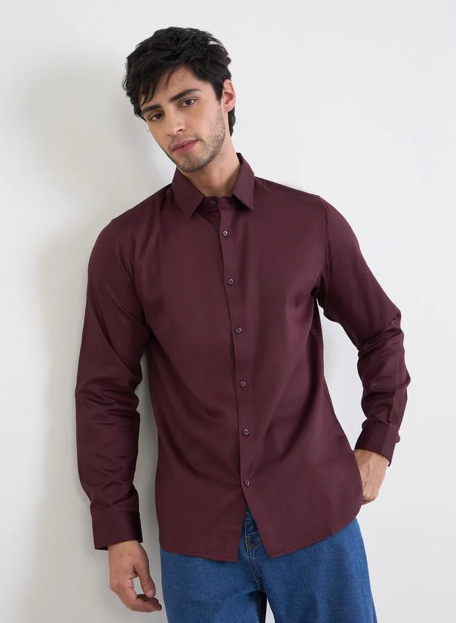 ستايلي قميص بياقة مفتوحة بقصة ضيقة من قطن ولايكرا بلون سادة