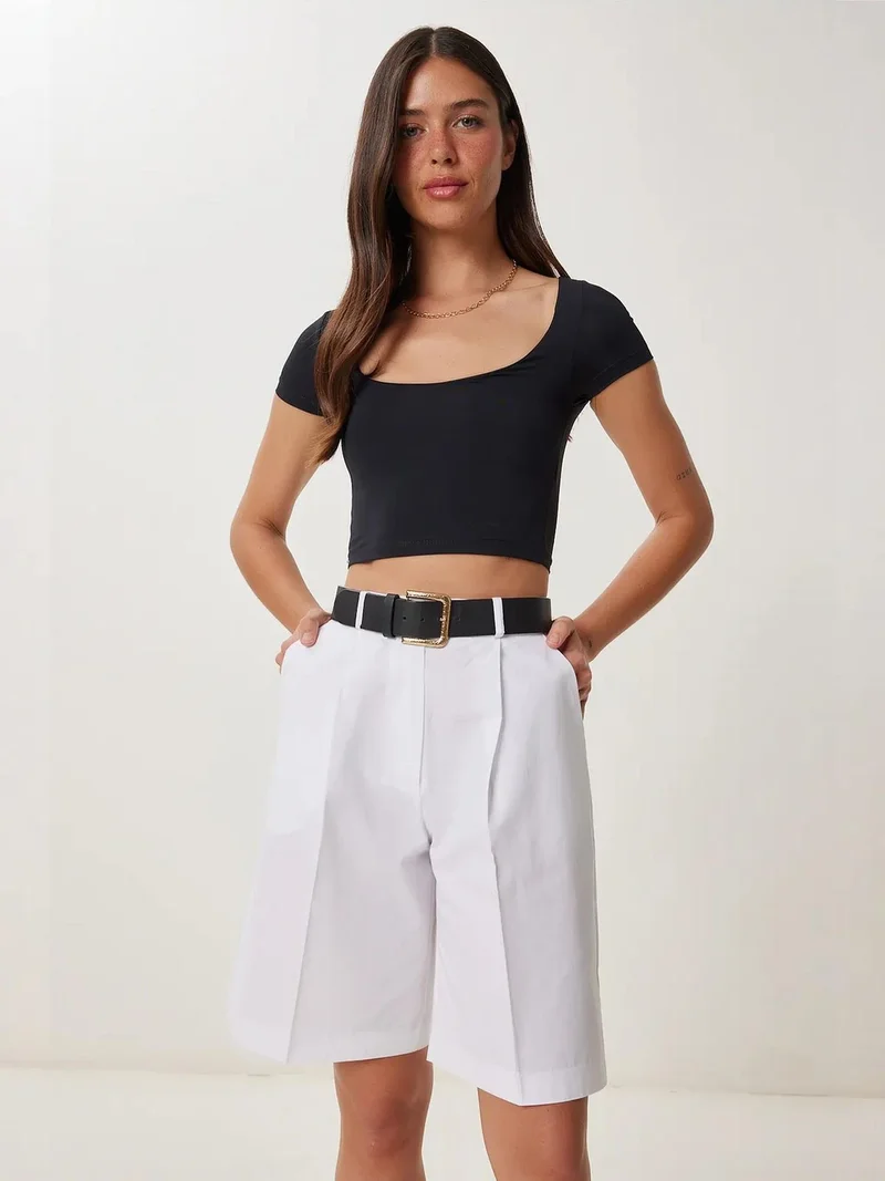 السعادة في إسطنبول ISTANBUL Belted woven tailored shorts