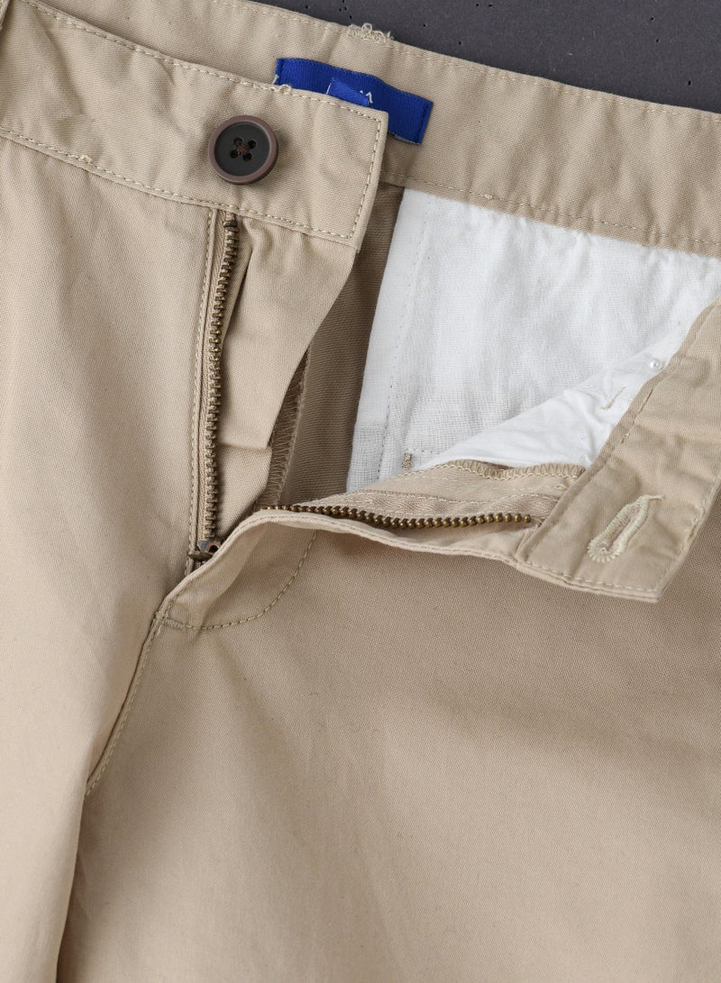 JAM Woven shorts with print fabric at bottom fold - Image 4