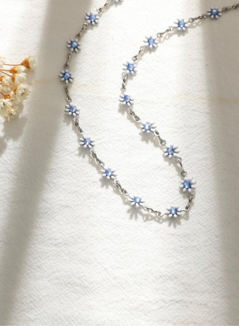 إيكوال سلسال نسائي أنيق مصنوع من الاستانلس ستيل باللون الفضي - Image 2