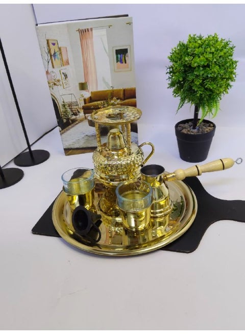 طقم نحاس صغير عبارة عن  صينية 25 سم + كنكة رقم 1+ سبرتاية 12سم+ اتنين جراب نحاس و كوباية ازاز