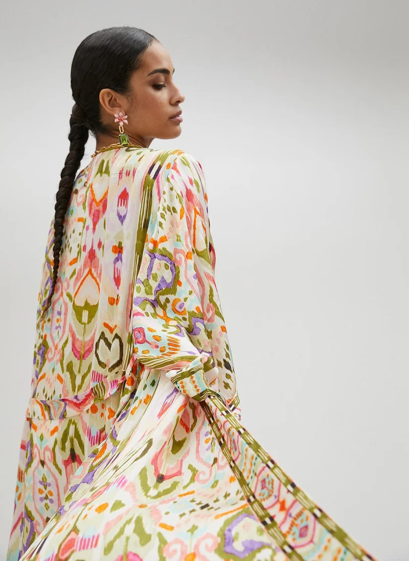 Lola Casademunt Kimono with kimono sleeves