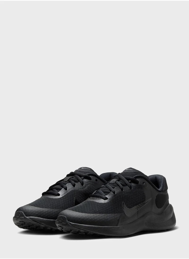 Nike Youth Revolution 7